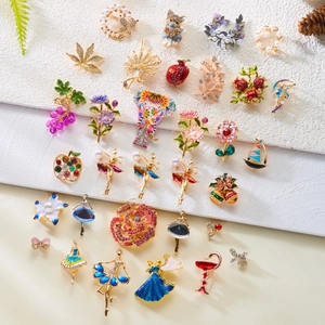 Exquisite assortment of alloy brooches with enamel animal and flower designs