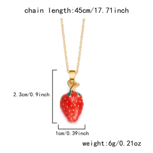 Détails des dimensions du collier pendentif fraise rouge avec émail poli