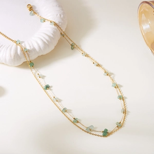Collier double couche en acier inoxydable doré avec éclats de pierres naturelles
