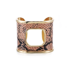 Bracciale rigido dorato con trama a serpente e design quadrato traforato alla moda