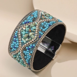 Brazalete Ancho de Cuero Hecho a Mano Bohemio para Mujer Joyas Étnicas de Varias Capas con Cuentas y Cierre Magnético de Piedra de Diamante de Imitación Regalo