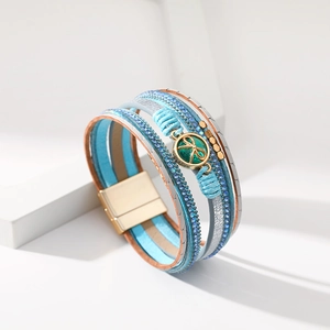 Bracciale multistrato bohémien in pelle con strass blu e ciondolo albero d'oro
