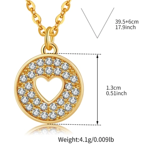 Dettaglio della collana con ciondolo a cuore in oro 18K con misure e peso del prodotto