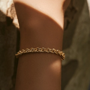 Klassisches vergoldetes Gliederkettenarmband im Rolo-Design für einen Unisex-Look