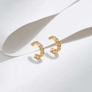 18K gold plated C-shaped honeycomb ear cuffs with sparkling cubic zirconia accents