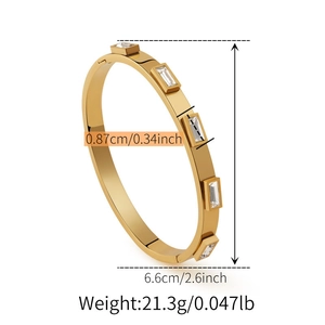 Dettaglio dimensioni del bracciale rigido dorato con cinque pietre rettangolari