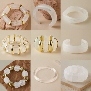 Retro Acrylic Marble Texture Wide Bangle Bracelet For Women Geometric Handcrafted Elastic Beaded Jewelry Set Fashion Accessory