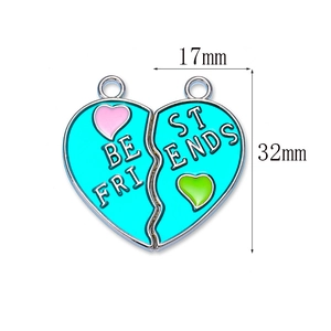 Détail du pendentif cœur Best Friends avec dimensions de 17 mm et 32 mm