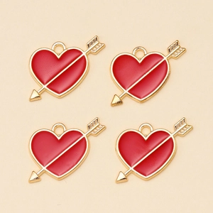 Gold-trimmed red heart pendants with arrow design, pack of 4 for DIY jewelry making