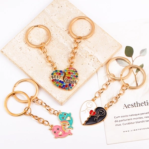 Alloy Cartoon Heart Stitching Keychain Set Enamel Whale Best Friends Couple Pendant Rhinestone Inlaid Key Chain Bag Charm Jewelry