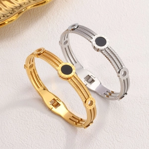 Titanium Steel Roman Numeral Bangle For Women Fashion Hollow Triple Strand Bracelet Gold Silver Jewelry Commuter Accessory
