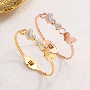 Brazalete Elegante de Acero de Titanio Mariposa Corazón para Mujer Bañado en Oro Rosa Oro con Strass Joyería de Moda