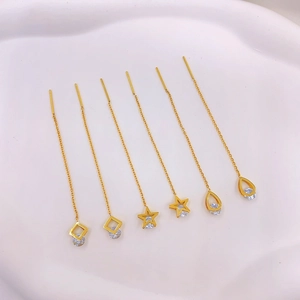 Boucles d'Oreilles Traversantes en Acier Titane Plaqué Or avec Long Gland pour Femmes Élégantes Boucles d'Oreilles Géométriques Cœur Étoile Papillon Strass