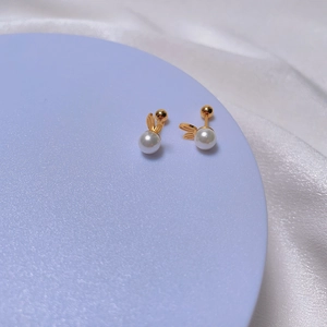 Carini Orecchini a Bottone con Perla Artificial a Forma di Coniglio da Donna in Acciaio Inossidabile Placcato Oro Gioielli Regalo