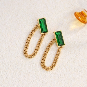 Retro gouden titanium stalen oorbellen met rechthoekige smaragdgroene edelsteen en ketting