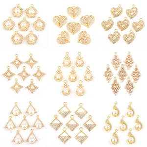 Pendentifs en Alliage Künstliche Perle d'Imitation Strass Forme de Cœur Papillon Fleur Étoile Breloques pour Fabrication de Bijoux DIY