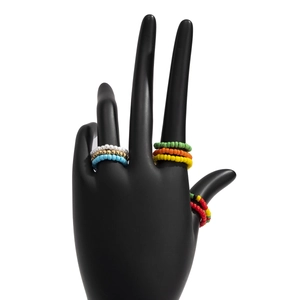 Buntes Glasperlen-Ring-Set für den Strand, handgefertigter elastischer Modeschmuck für Damen