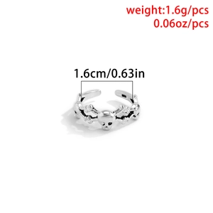 Gothic teenring met schedel en gekruiste knekels, verstelbaar in vintage zilveren