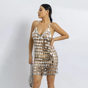 Femme Sexy Argent Losange Paillettes Chaîne de Corps Robe Boîte de Nuit Fête Ajouré Métal Harnais Top Accessoires Mode