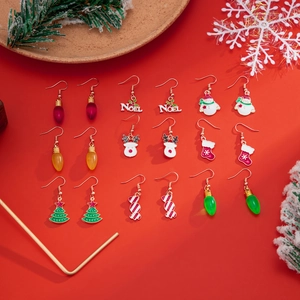 Lot de 9 paires de boucles d'oreilles de Noël avec ampoules, bonhommes de neige et sapins
