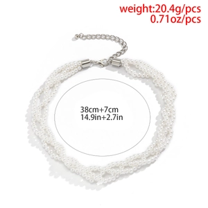 Collier de perles à trois rangs longueur 38cm avec une extension de 7cm