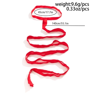 Detailed view of red elastic leg chain with dimensions 140cm length and 45cm loop