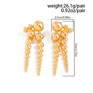 Détails des dimensions des boucles d'oreilles boules dorées avec taille et poids