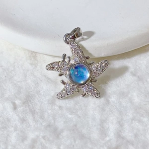 Starfish pendant made of 304 stainless steel with blue stone and white zircon stones