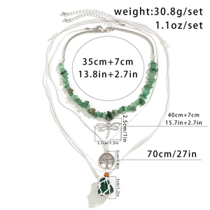 Detaillierte Größentabelle für böhmische grüne Steinhalskette mit Libellen- und Baum-Anhänger