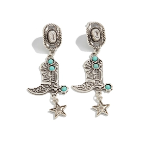Pendientes vintage de bota cowboy plateada con cuentas turquesas y estrellas estilo oeste
