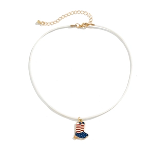 Collana girocollo con ciondolo a stella e cuore e stivale western su cordino bianco
