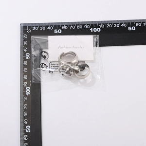 Silver metal ring set dimensions shown with scale on Fashion Jewelry card