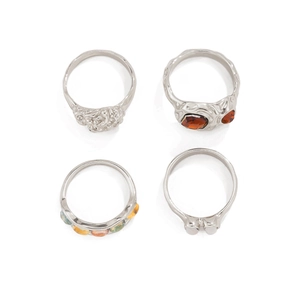 Details von silbernen Lava-Ringen im Set mit farbenfrohen Edelstein-Inlays