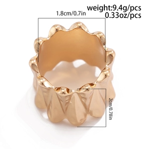 Spécifications détaillées de taille pour la bague vague dorée avec poids et dimensions