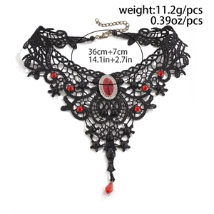 Gothic-Spitzenhalsband mit großem rotem Rubin und Tropfenanhänger inklusive Maßen