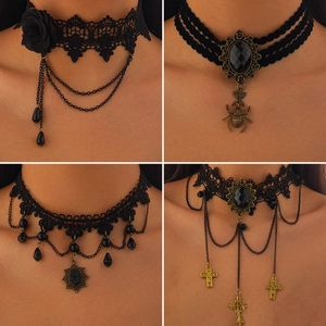 Collar Gargantilla de Encaje Negro Gótico para Mujer Halloween Vintage Telaraña Rosa Cruz Colgante con Strass Joyería Ajustable
