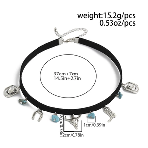 Tableau détaillé des tailles du collier style western avec pendentifs tête de taureau