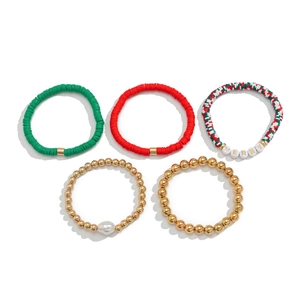 Détails du lot de bracelets de Noël en argile et perles dorées avec lettres MERRY