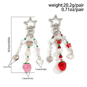 Spécifications de taille pour pendentif de sac fraise avec perles et étoiles