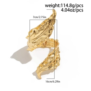Detail view of gold leaf spring bracelet with weight and size specifications info