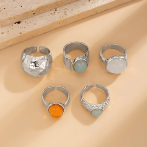 Detail view of 5pcs irregular silver alloy rings set with colorful acrylic gemstones