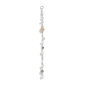 Pince à cheveux coquillage irrégulier avec perles et long pompon en métal argenté
