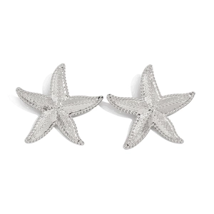 Polished silver starfish earrings with realistic textured skin for beach parties