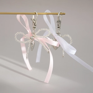 Charmant nœud en ruban avec pendentif cœur pour sacs et porte-clés en rose et blanc