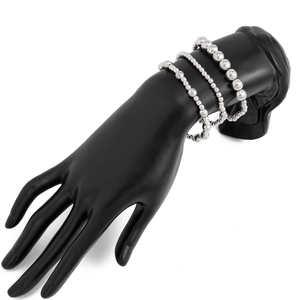 Detailansicht des silbernen Perlenarmband-Sets mit Metallkugeln von 3 mm bis 8 mm