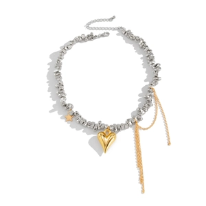 Collana di perle d'argento irregolari con nappe dorate e ciondolo a forma di cuore