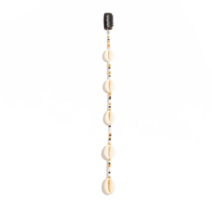 Accessoire de cheveux bohème avec coquillages et perles colorées sur clip métallique