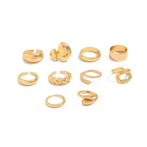 Lot de 10 bagues dorées au design minimaliste croisé et torsadé pour un style chic