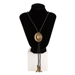 Detailaufnahme der Vintage-Bolo-Krawatte mit bronzener Cowboyhut-Schnalle und Kordel