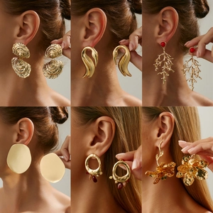 Übertriebene Legierung Blume Koralle Ohrringe Für Damen Western Vintage Strukturierte Geometrische Ohrhänger Designer Party Schmuck